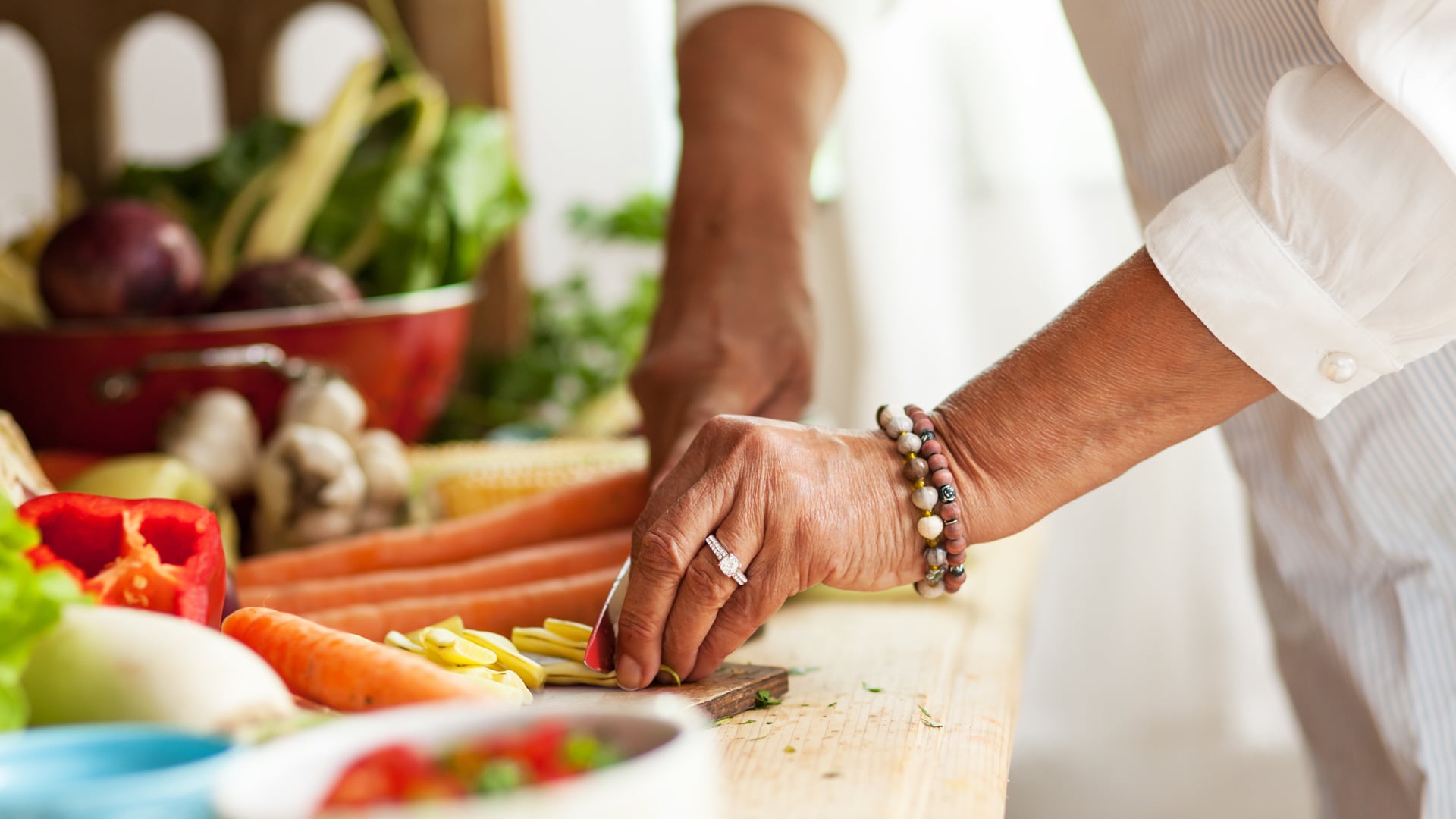 Senior Nutrition Tips How To Make Healthy Eating Easy As Pie senior-nutrition-tips-how-to-make-healthy-eating-easy-as-pie