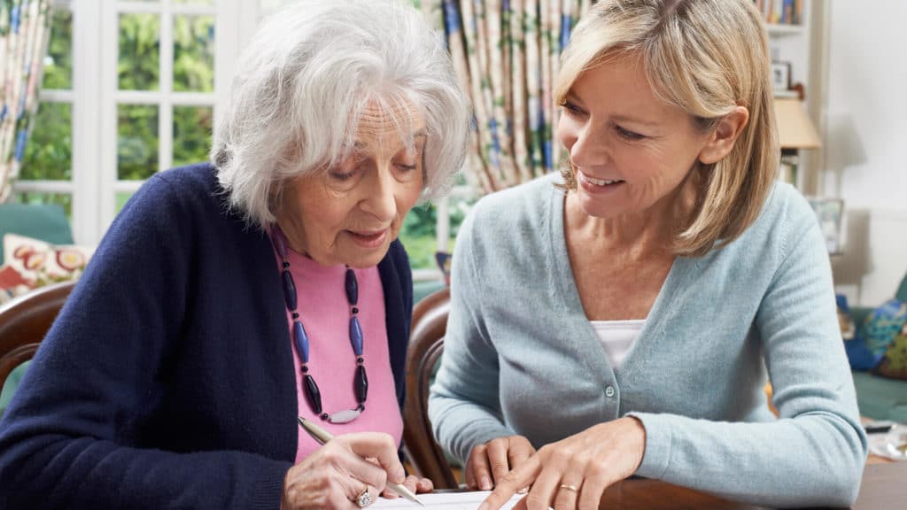 6 Ways to Ease Your Parent’s Transition to Senior Living