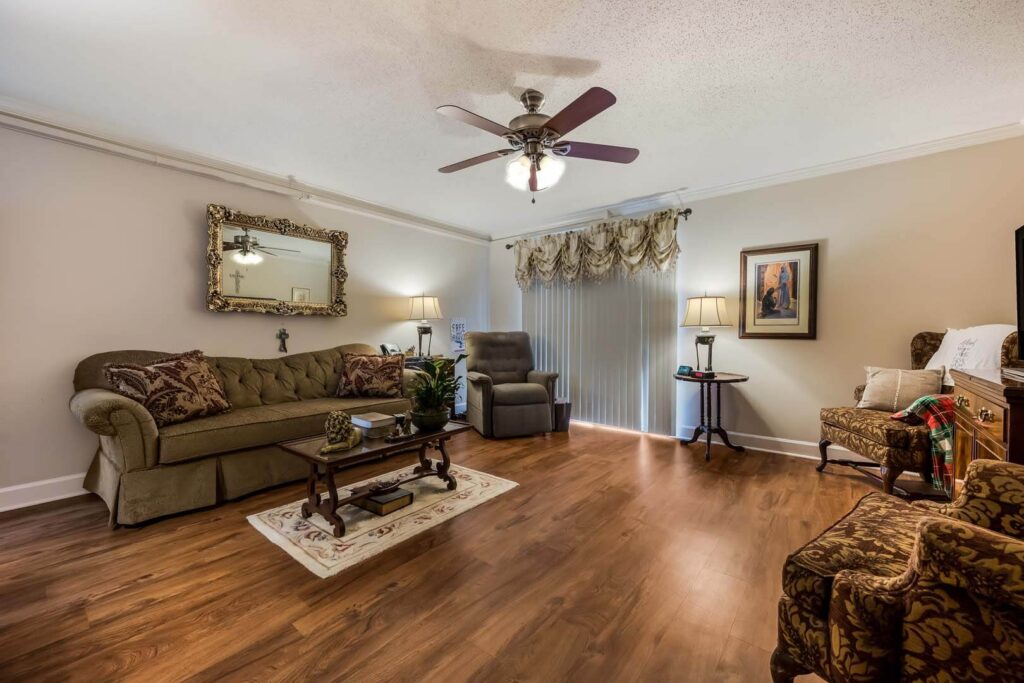 Resident Independent retirement living room