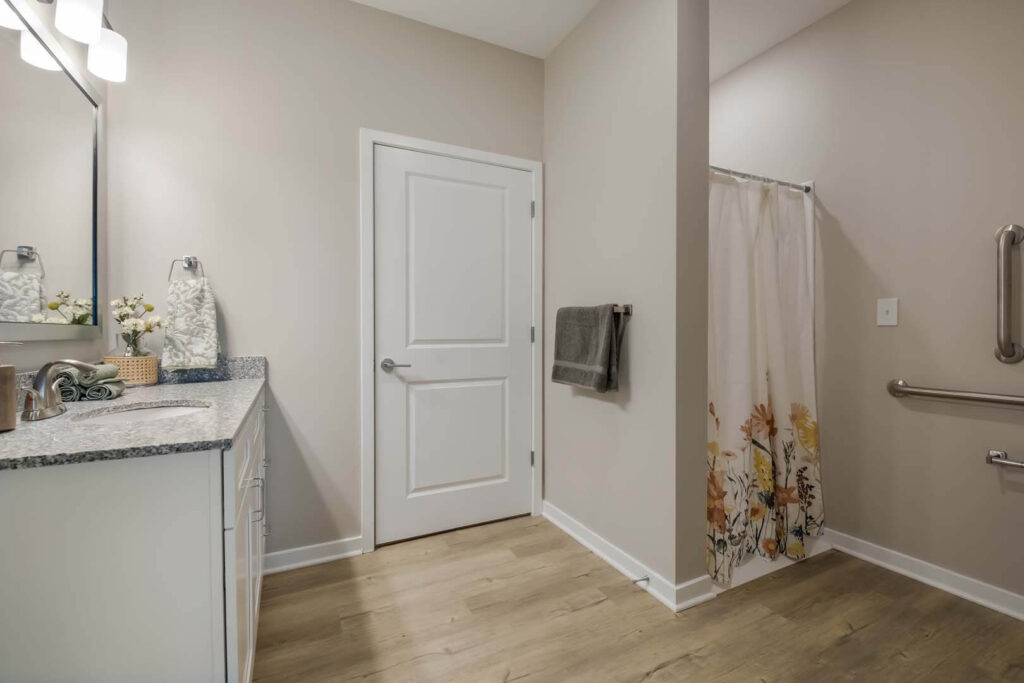 Smyrna retirement living bathroom