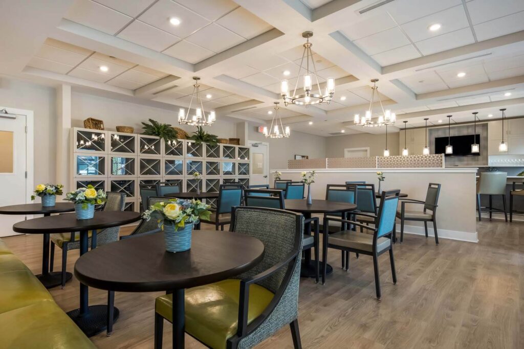 Smyrna retirement living dining room