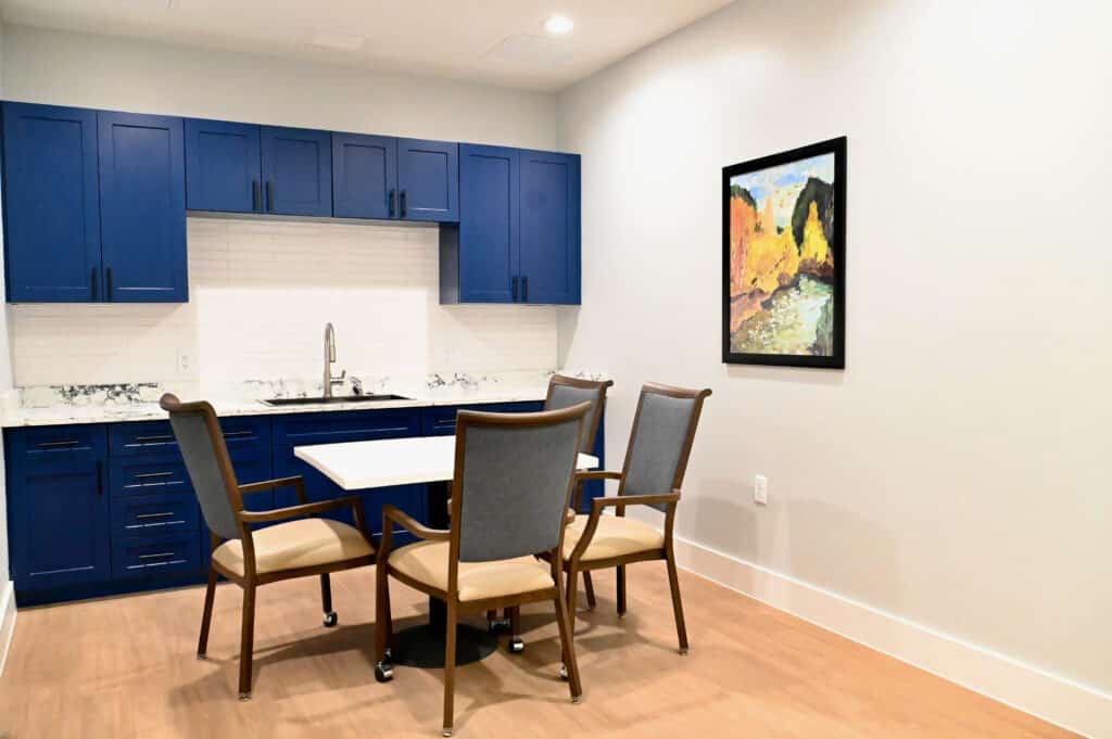 Landmark Lifestyles at Bryant common kitchen