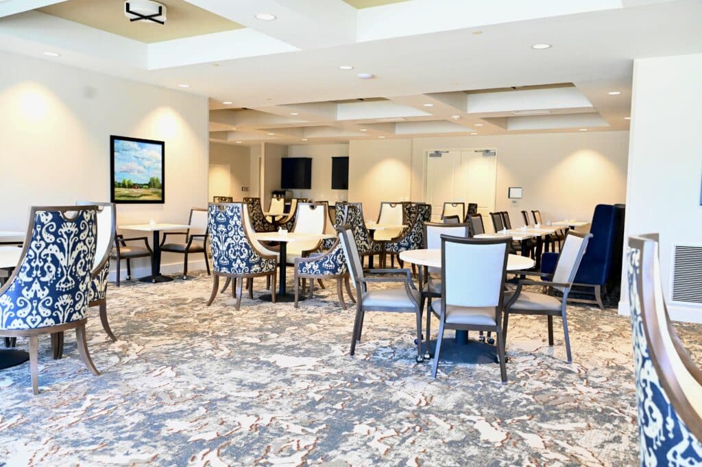 Landmark Lifestyles at Bryant dining area