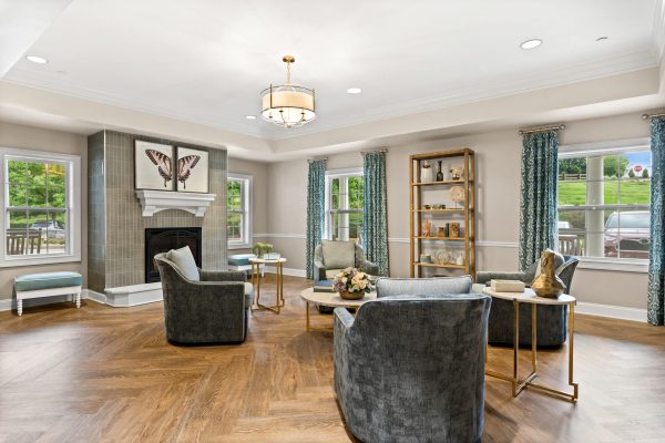 Fireplace_Room_1
