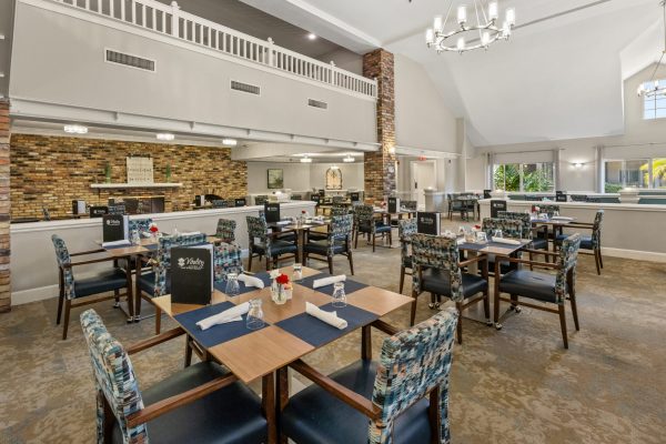 HUD Dining-Room