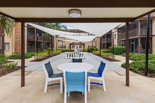 HUD Patio