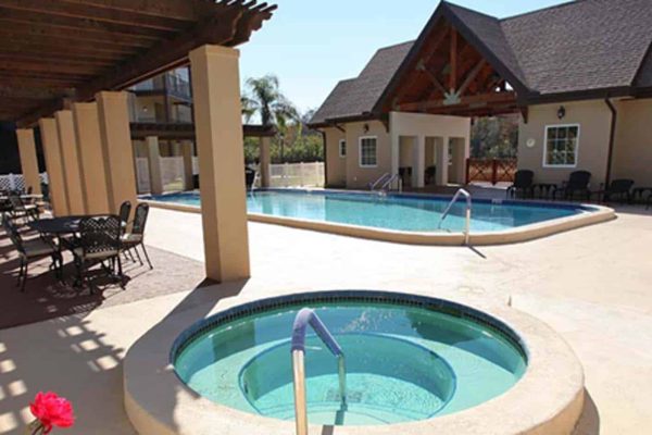 Vitality Living Hudson Pool Area with jacuzzi