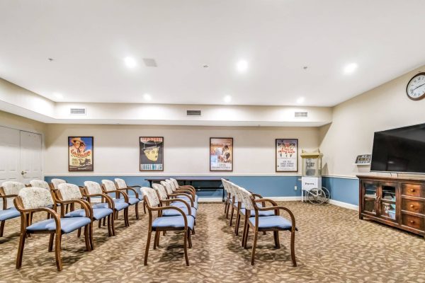 Entertainment room with TV