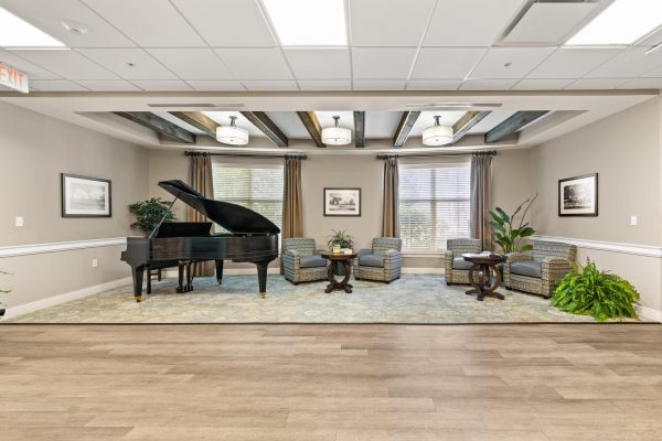 TMC-Foyer-Piano