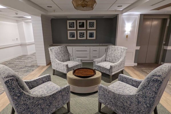 Common Area with elevator and chairs