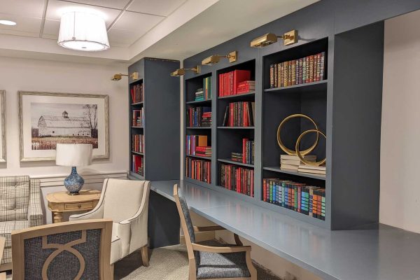 Library Room with books and seats